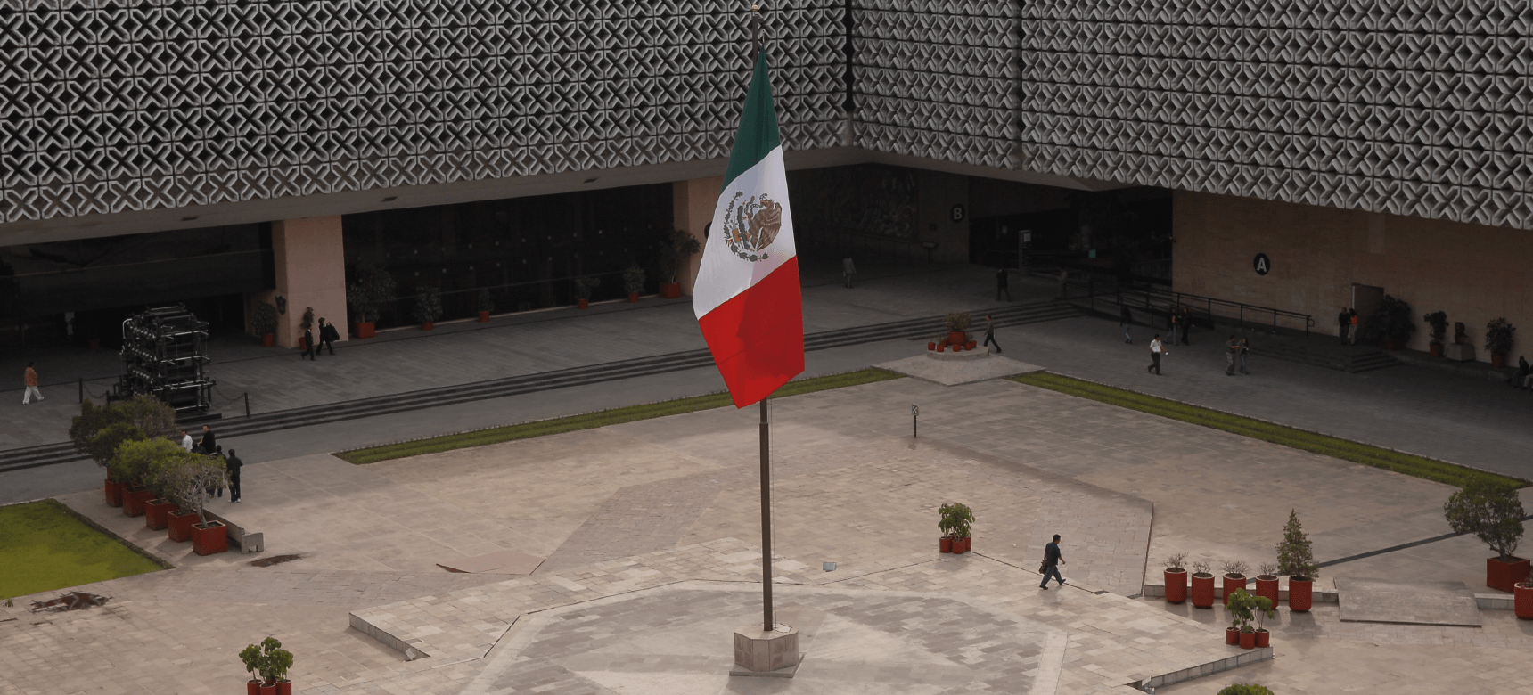 Detalles arquitectónicos de la Plaza de los Constituyentes