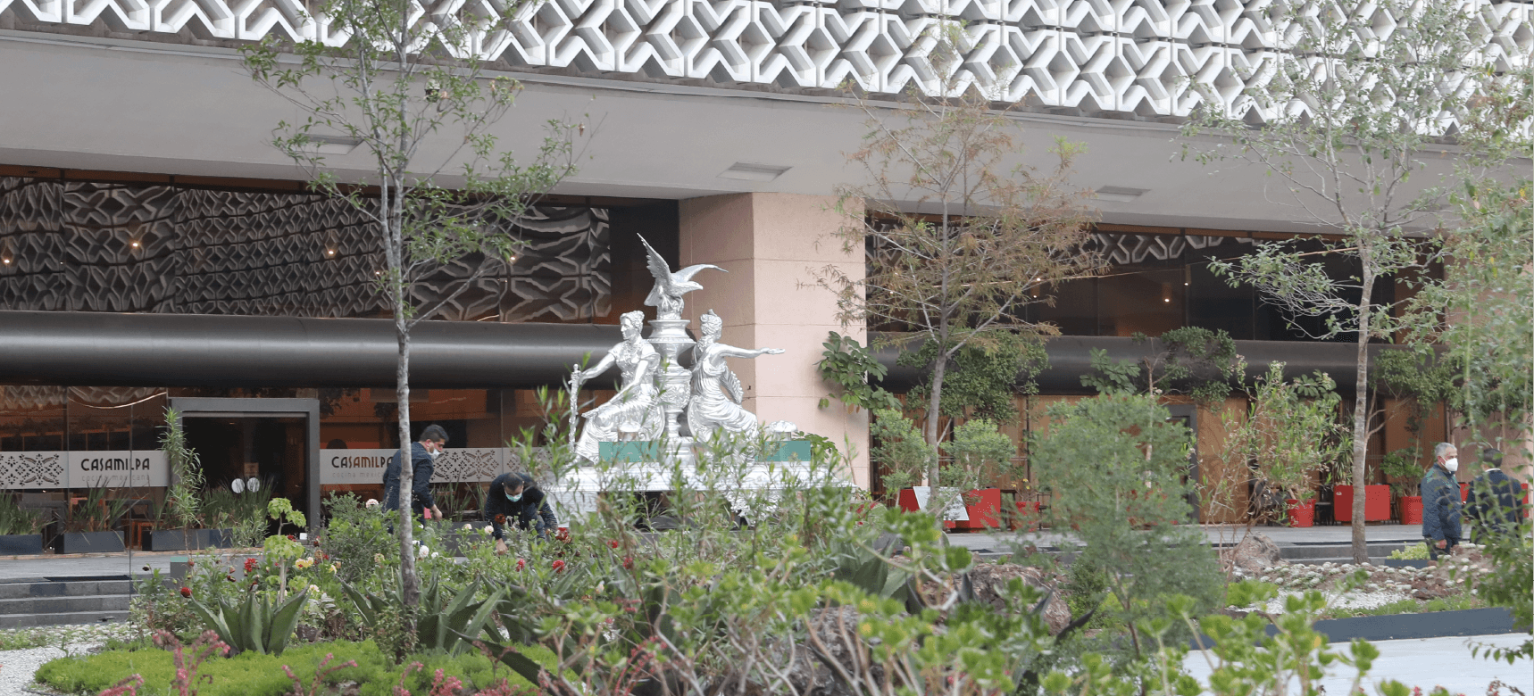 Plaza de los Constituyentes vista desde el interior del Palacio Legislativo